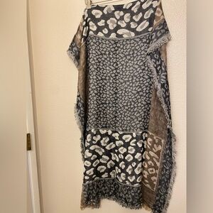 Animal print lightweight Scarf wrap 76x29